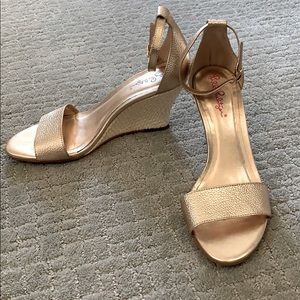 Lilly Pulitzer gold espadrilles size 8.5